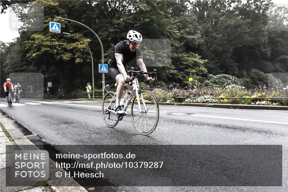 13.09.2026 - Stadtparktriathlon H.Heesch http://msf.ph/oto/10379287 13.09.2026 10:09:01 Radfahren 224, 244, 279, 289, 327 meine-sportfotos.de