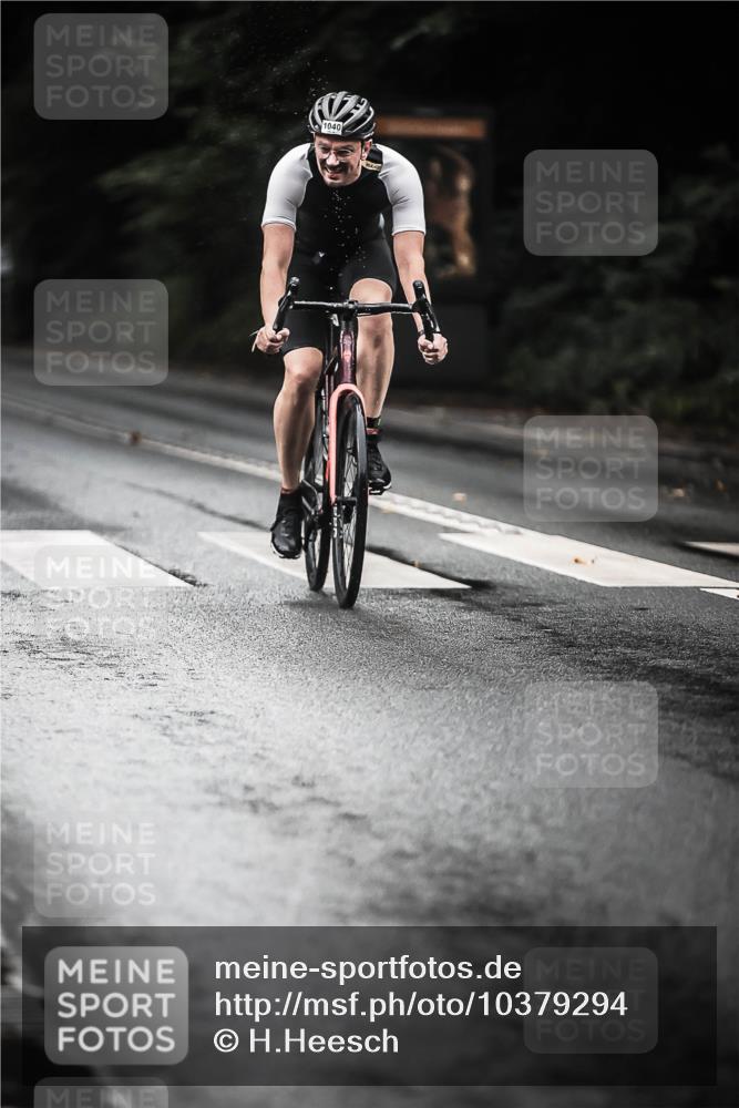 13.09.2026 - Stadtparktriathlon H.Heesch http://msf.ph/oto/10379294 13.09.2026 12:22:41 Radfahren 966, 983, 1040, 1054, 1068, 1129, 1140 meine-sportfotos.de