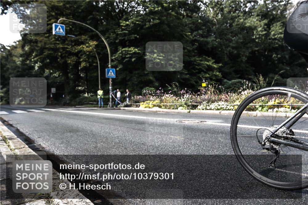 13.09.2026 - Stadtparktriathlon H.Heesch http://msf.ph/oto/10379301 13.09.2026 10:51:11 Radfahren 343, 375, 528 meine-sportfotos.de
