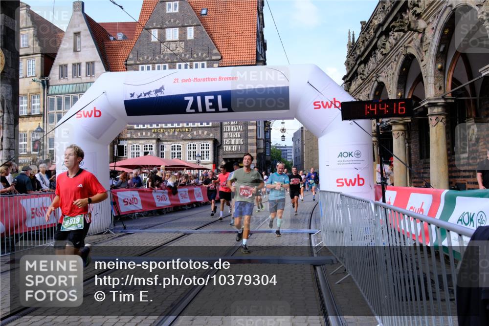 13.09.2026 - 21. swb-Marathon Bremen Tim E. http://msf.ph/oto/10379304 13.09.2026 13:14:38 Ziel 107, 235, 376, 469, 1043, 1125, 1492, 1542, 1814, 1998, 2043, 2084, 2203, 2913, 2922, 3085, 3545, 4452, 4728, 5836, 5986, 6130, 6506, 7591, 7659, 7826, 8456, 8919, 9783 meine-sportfotos.de