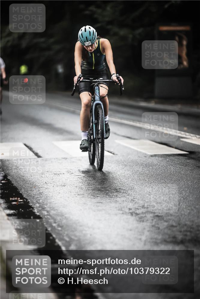 13.09.2026 - Stadtparktriathlon H.Heesch http://msf.ph/oto/10379322 13.09.2026 12:22:43 Radfahren 983, 1040, 1054, 1129, 1140 meine-sportfotos.de