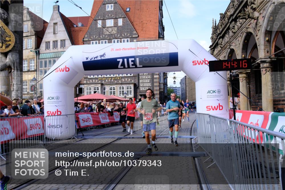 13.09.2026 - 21. swb-Marathon Bremen Tim E. http://msf.ph/oto/10379343 13.09.2026 13:14:38 Ziel 107, 235, 376, 469, 1043, 1125, 1492, 1542, 1814, 1998, 2043, 2084, 2203, 2913, 2922, 3085, 3545, 4452, 4728, 5836, 5986, 6130, 6506, 7591, 7659, 7826, 8456, 8919, 9783 meine-sportfotos.de