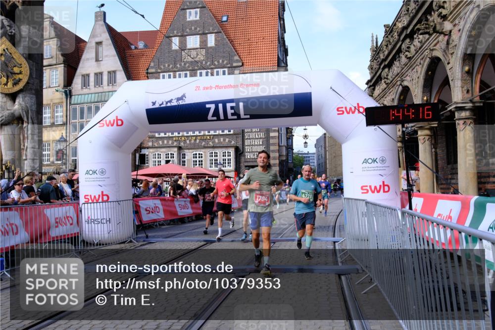 13.09.2026 - 21. swb-Marathon Bremen Tim E. http://msf.ph/oto/10379353 13.09.2026 13:14:38 Ziel 107, 235, 376, 469, 1043, 1125, 1492, 1542, 1814, 1998, 2043, 2084, 2203, 2913, 2922, 3085, 3545, 4452, 4728, 5836, 5986, 6130, 6506, 7591, 7659, 7826, 8456, 8919, 9783 meine-sportfotos.de