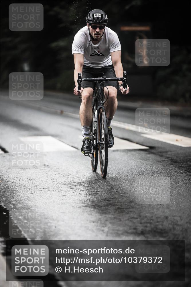 13.09.2026 - Stadtparktriathlon H.Heesch http://msf.ph/oto/10379372 13.09.2026 12:22:46 Radfahren 1040, 1054, 1129, 1140 meine-sportfotos.de