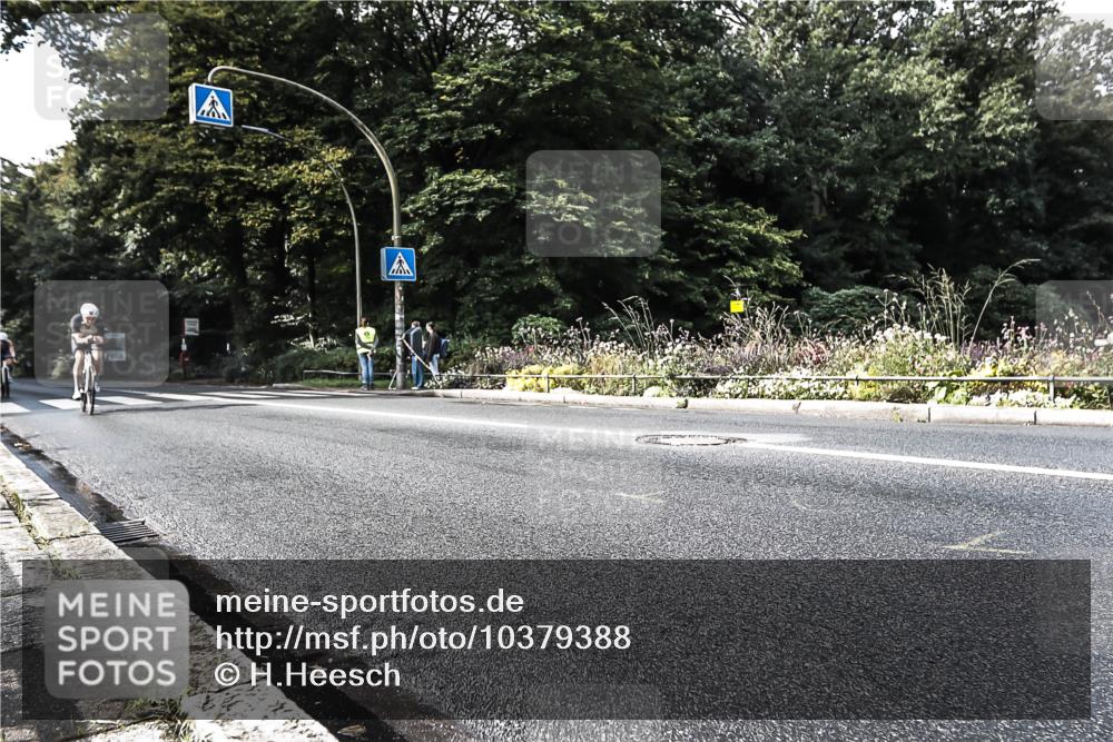 13.09.2026 - Stadtparktriathlon H.Heesch http://msf.ph/oto/10379388 13.09.2026 10:51:16 Radfahren 364, 534 meine-sportfotos.de
