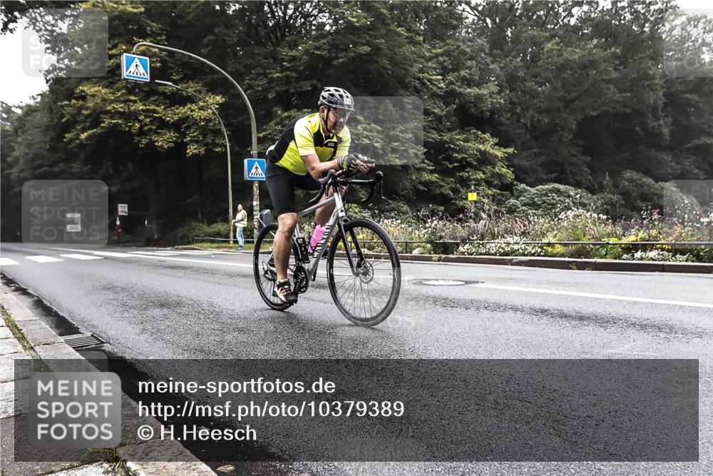 13.09.2026 - Stadtparktriathlon H.Heesch http://msf.ph/oto/10379389 13.09.2026 10:10:09 Radfahren 233, 261, 316 meine-sportfotos.de