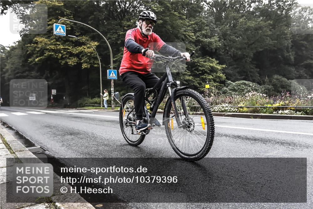 13.09.2026 - Stadtparktriathlon H.Heesch http://msf.ph/oto/10379396 13.09.2026 10:10:13 Radfahren 277, 316 meine-sportfotos.de