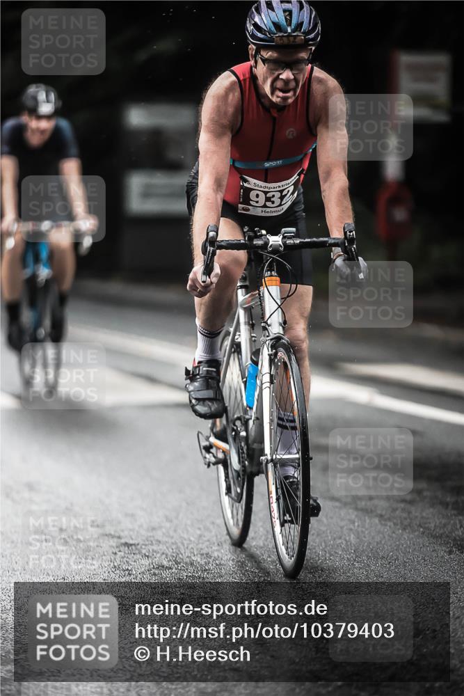 13.09.2026 - Stadtparktriathlon H.Heesch http://msf.ph/oto/10379403 13.09.2026 12:22:57 Radfahren 932, 1026, 1135 meine-sportfotos.de