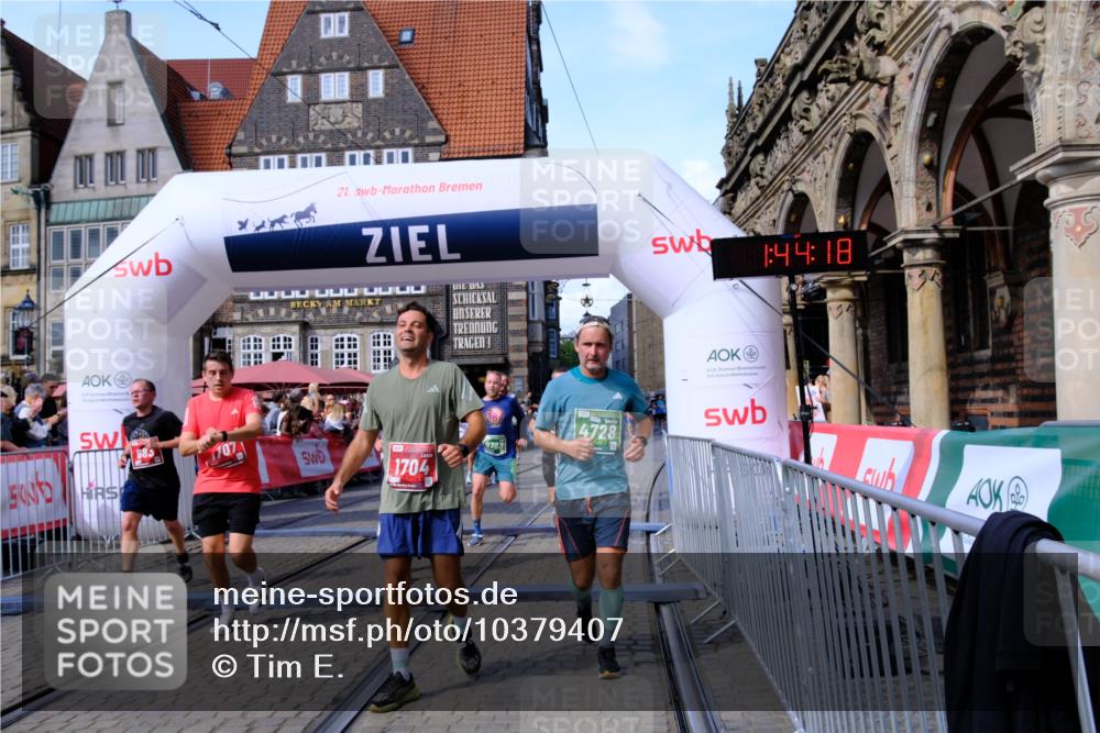 13.09.2026 - 21. swb-Marathon Bremen Tim E. http://msf.ph/oto/10379407 13.09.2026 13:14:40 Ziel 107, 235, 376, 469, 1043, 1125, 1492, 1542, 1814, 1998, 2043, 2084, 2203, 2913, 2922, 3085, 3545, 4452, 4728, 5794, 5836, 5986, 6130, 6506, 7117, 7591, 7659, 7826, 8456, 8919, 9783, 9868 meine-sportfotos.de