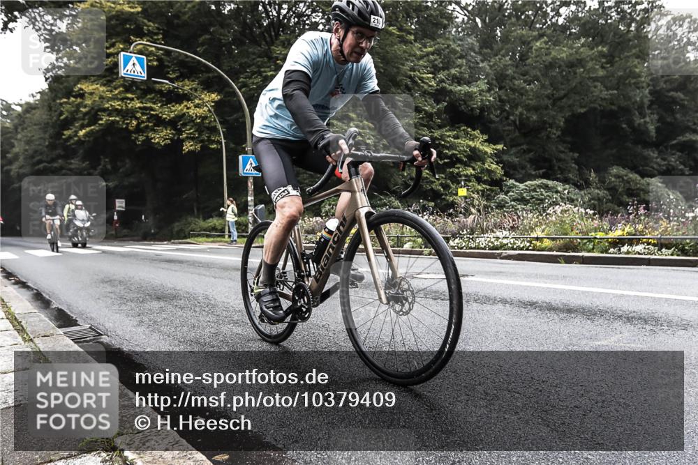 13.09.2026 - Stadtparktriathlon H.Heesch http://msf.ph/oto/10379409 13.09.2026 10:10:35 Radfahren 210, 309 meine-sportfotos.de