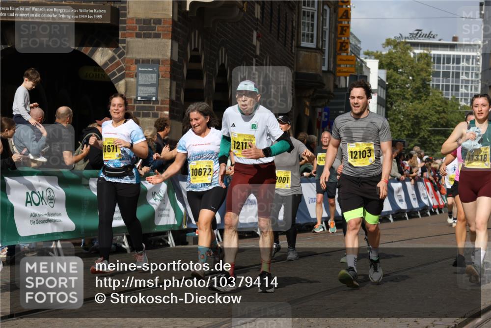 13.09.2026 - 21. swb-Marathon Bremen Strokosch-Dieckow http://msf.ph/oto/10379414 13.09.2026 11:04:15 Ziel 10152, 10357, 10403, 10429, 10607, 10659, 10720, 10726, 10796, 10912, 10913, 10918, 11149, 11319, 11325, 11451, 11470, 11471, 11511, 11618, 11868, 11967, 12140, 12260, 12392, 12433, 12504, 10245, 10526, 10613, 10755, 11214, 11215, 11248, 11410, 11720, 11740, 12009, 12929 meine-sportfotos.de