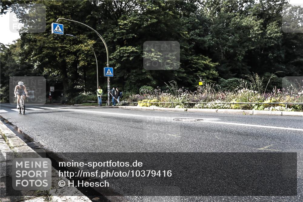 13.09.2026 - Stadtparktriathlon H.Heesch http://msf.ph/oto/10379416 13.09.2026 10:51:18 Radfahren 364, 534 meine-sportfotos.de