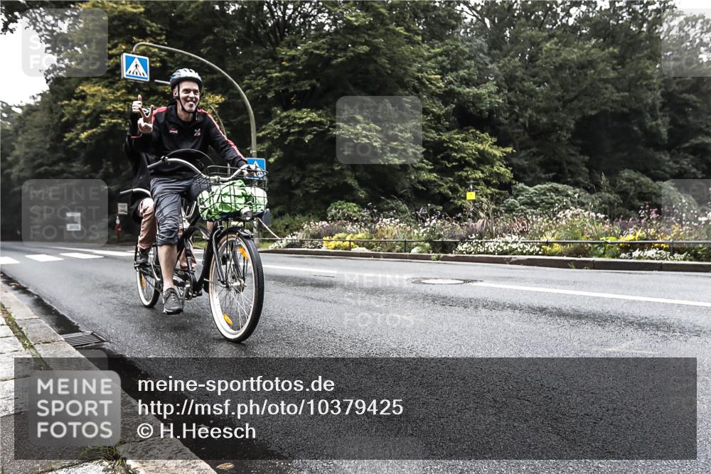13.09.2026 - Stadtparktriathlon H.Heesch http://msf.ph/oto/10379425 13.09.2026 10:10:38 Radfahren 309, 342 meine-sportfotos.de