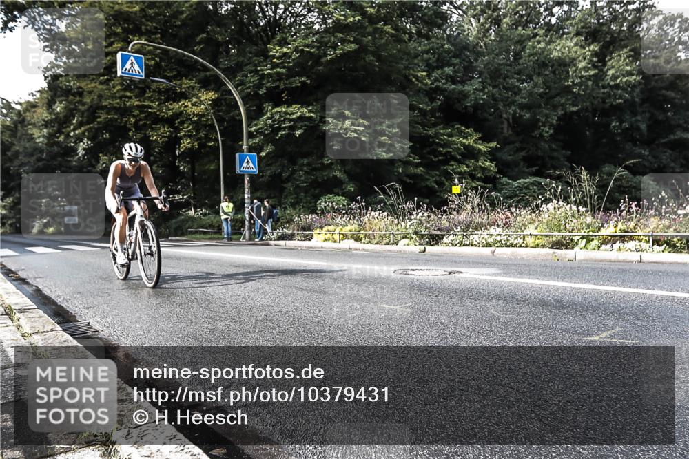 13.09.2026 - Stadtparktriathlon H.Heesch http://msf.ph/oto/10379431 13.09.2026 10:51:19 Radfahren 364, 534 meine-sportfotos.de
