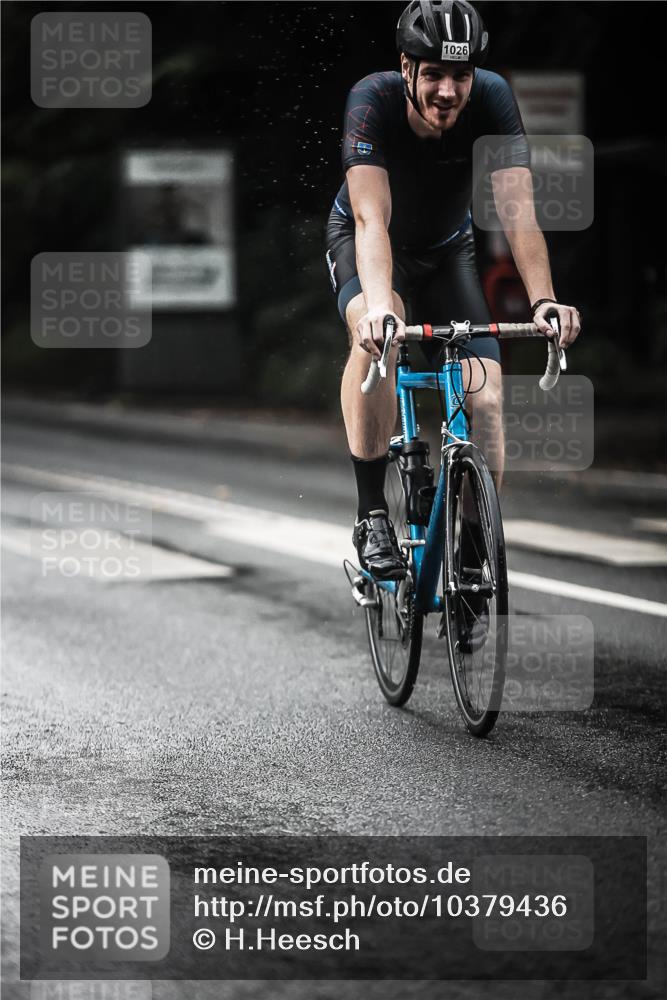 13.09.2026 - Stadtparktriathlon H.Heesch http://msf.ph/oto/10379436 13.09.2026 12:22:58 Radfahren 932, 1026, 1135 meine-sportfotos.de