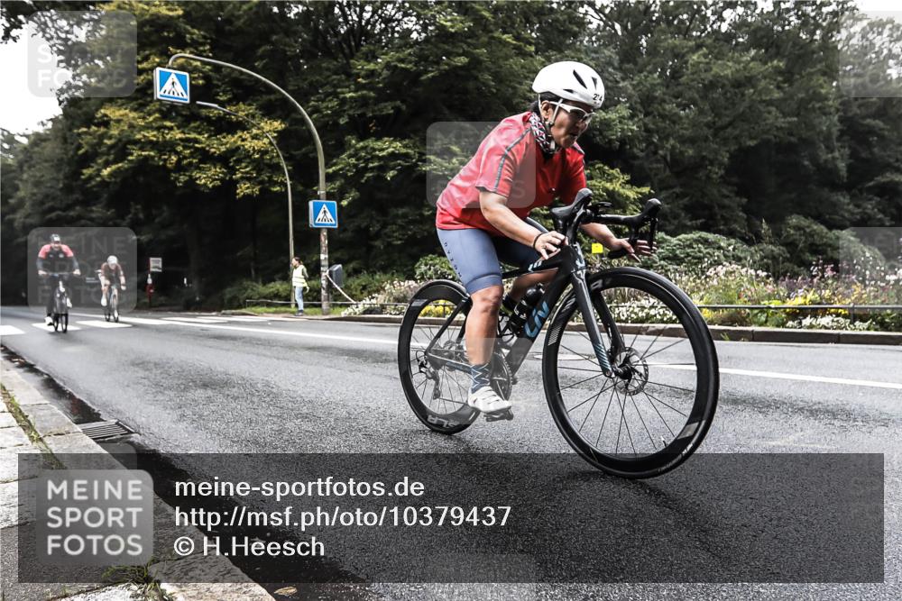 13.09.2026 - Stadtparktriathlon H.Heesch http://msf.ph/oto/10379437 13.09.2026 10:10:47 Radfahren 215, 274, 286 meine-sportfotos.de