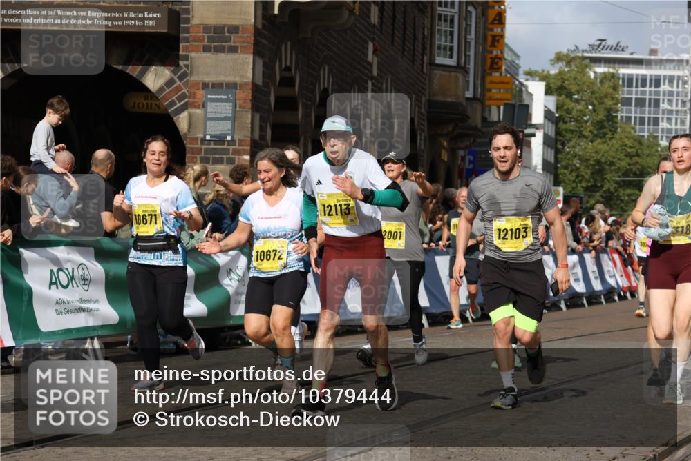 13.09.2026 - 21. swb-Marathon Bremen Strokosch-Dieckow http://msf.ph/oto/10379444 13.09.2026 11:04:15 Ziel 10152, 10357, 10403, 10429, 10607, 10659, 10720, 10726, 10796, 10912, 10913, 10918, 11149, 11319, 11325, 11451, 11470, 11471, 11511, 11618, 11868, 11967, 12140, 12260, 12392, 12433, 12504, 10245, 10526, 10613, 10755, 11214, 11215, 11248, 11410, 11720, 11740, 12009, 12929 meine-sportfotos.de