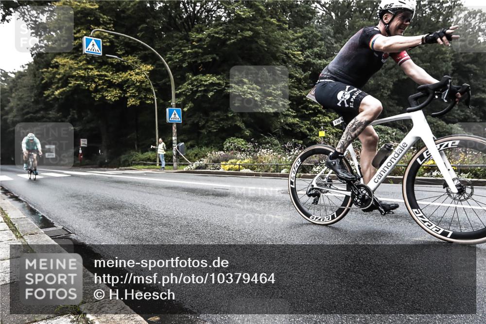 13.09.2026 - Stadtparktriathlon H.Heesch http://msf.ph/oto/10379464 13.09.2026 10:11:05 Radfahren 254, 267, 330 meine-sportfotos.de