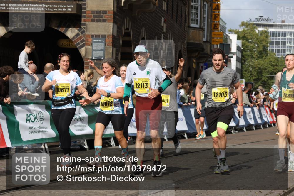 13.09.2026 - 21. swb-Marathon Bremen Strokosch-Dieckow http://msf.ph/oto/10379472 13.09.2026 11:04:15 Ziel 10152, 10357, 10403, 10429, 10607, 10659, 10720, 10726, 10796, 10912, 10913, 10918, 11149, 11319, 11325, 11451, 11470, 11471, 11511, 11618, 11868, 11967, 12140, 12260, 12392, 12433, 12504, 10245, 10526, 10613, 10755, 11214, 11215, 11248, 11410, 11720, 11740, 12009, 12929 meine-sportfotos.de