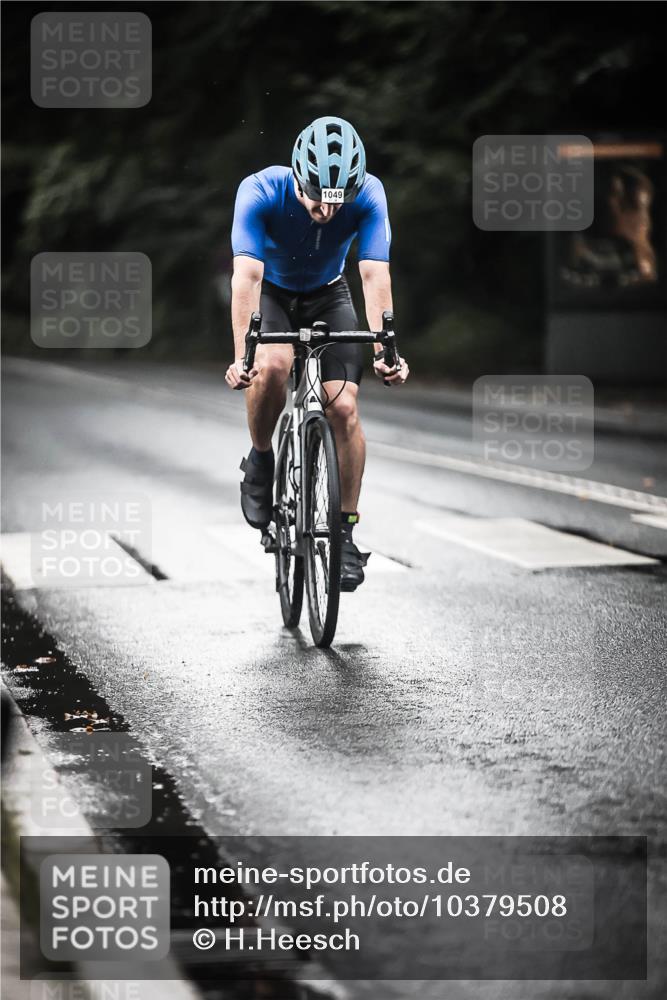 13.09.2026 - Stadtparktriathlon H.Heesch http://msf.ph/oto/10379508 13.09.2026 12:23:10 Radfahren 954, 1049, 1059 meine-sportfotos.de