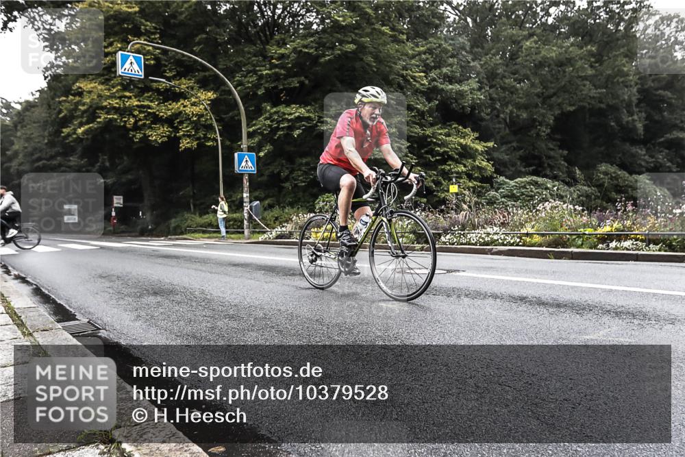 13.09.2026 - Stadtparktriathlon H.Heesch http://msf.ph/oto/10379528 13.09.2026 10:11:33 Radfahren 253, 271, 273, 296, 324 meine-sportfotos.de
