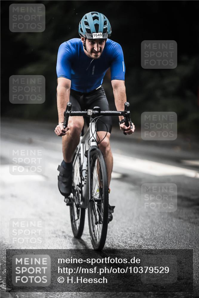 13.09.2026 - Stadtparktriathlon H.Heesch http://msf.ph/oto/10379529 13.09.2026 12:23:11 Radfahren 954, 1049, 1059 meine-sportfotos.de