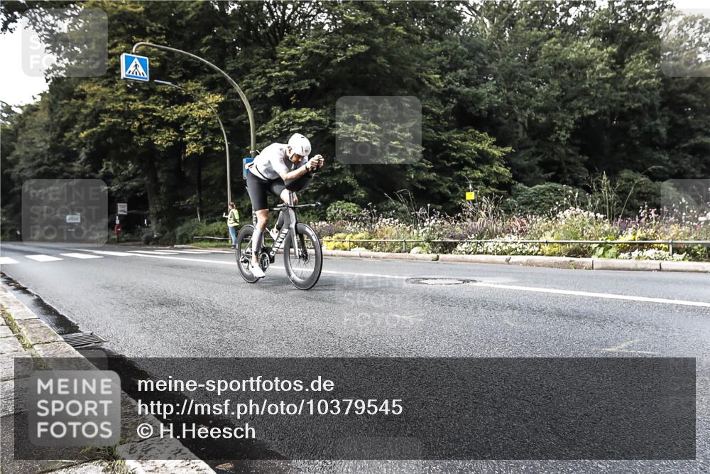 13.09.2026 - Stadtparktriathlon H.Heesch http://msf.ph/oto/10379545 13.09.2026 10:51:41 Radfahren 499, 563 meine-sportfotos.de