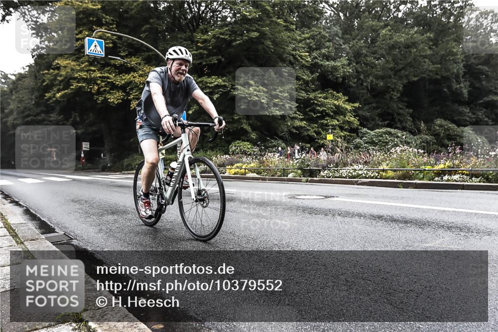13.09.2026 - Stadtparktriathlon H.Heesch http://msf.ph/oto/10379552 13.09.2026 10:11:48 Radfahren 258, 311, 331 meine-sportfotos.de