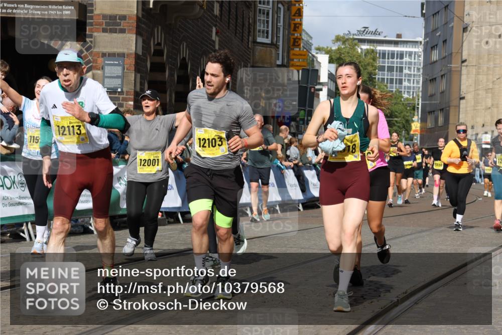 13.09.2026 - 21. swb-Marathon Bremen Strokosch-Dieckow http://msf.ph/oto/10379568 13.09.2026 11:04:16 Ziel 10152, 10357, 10403, 10429, 10607, 10659, 10720, 10726, 10796, 10912, 10913, 10918, 11149, 11318, 11319, 11325, 11451, 11470, 11471, 11511, 11618, 11868, 11909, 11967, 12140, 12260, 12392, 12433, 12504, 10160, 10245, 10526, 10613, 10755, 11214, 11215, 11248, 11410, 11720, 11740, 11761, 12009, 12929 meine-sportfotos.de