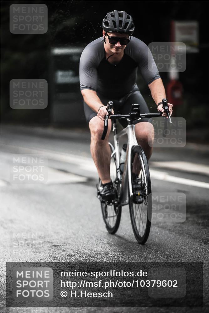 13.09.2026 - Stadtparktriathlon H.Heesch http://msf.ph/oto/10379602 13.09.2026 12:23:22 Radfahren 961, 1022 meine-sportfotos.de