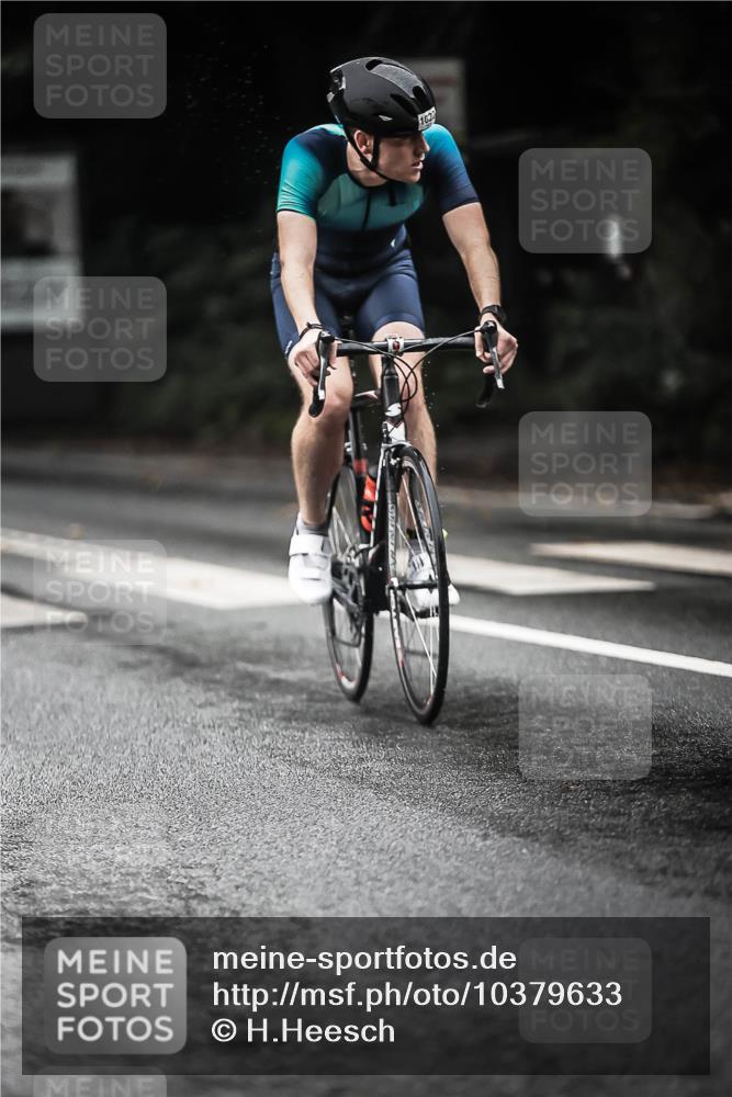 13.09.2026 - Stadtparktriathlon H.Heesch http://msf.ph/oto/10379633 13.09.2026 12:23:28 Radfahren 1022, 1079, 1094 meine-sportfotos.de