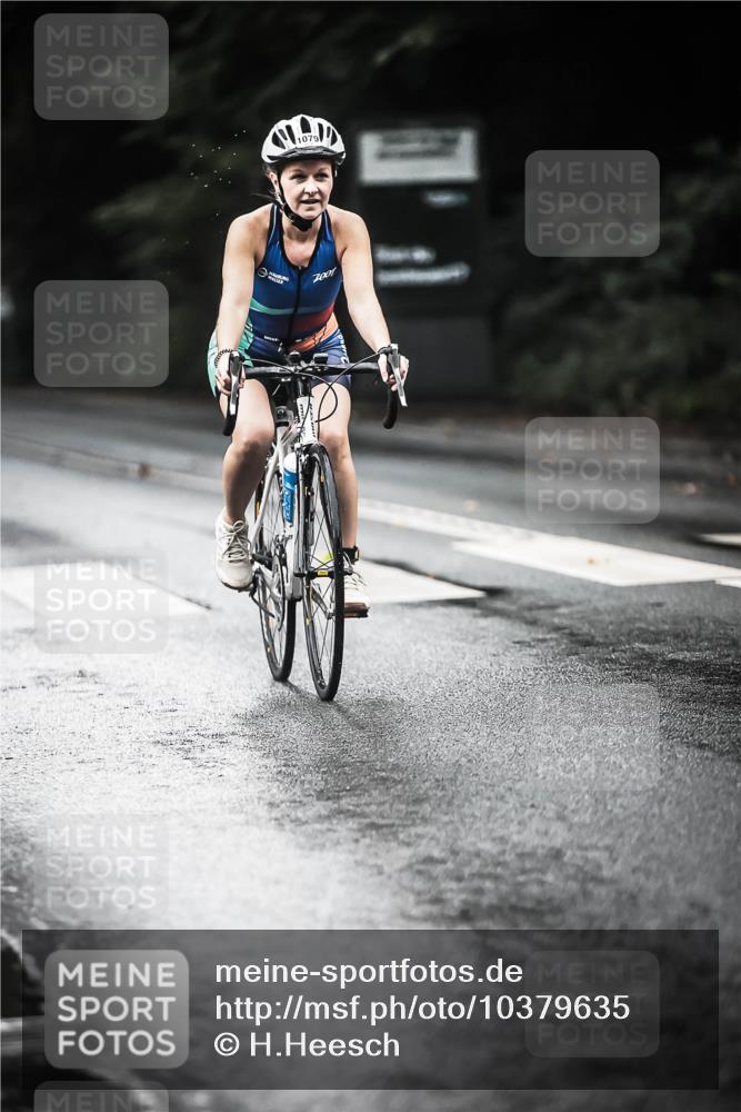 13.09.2026 - Stadtparktriathlon H.Heesch http://msf.ph/oto/10379635 13.09.2026 12:23:30 Radfahren 1011, 1022, 1079, 1094 meine-sportfotos.de