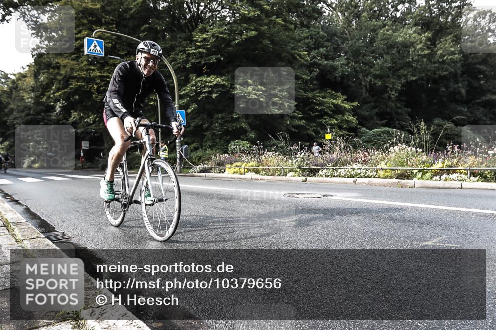 13.09.2026 - Stadtparktriathlon H.Heesch http://msf.ph/oto/10379656 13.09.2026 10:52:07 Radfahren 482, 777 meine-sportfotos.de