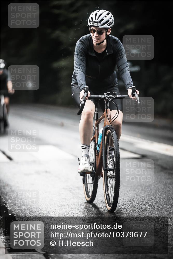 13.09.2026 - Stadtparktriathlon H.Heesch http://msf.ph/oto/10379677 13.09.2026 12:23:34 Radfahren 1001, 1011, 1022, 1079, 1094, 1107 meine-sportfotos.de