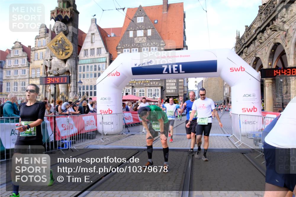 13.09.2026 - 21. swb-Marathon Bremen Tim E. http://msf.ph/oto/10379678 13.09.2026 13:15:00 Ziel 199, 615, 616, 889, 1455, 1748, 2251, 2847, 2971, 2997, 3012, 3057, 3175, 3206, 3821, 3834, 4097, 4226, 4246, 4569, 4586, 4685, 5239, 5315, 5649, 5962, 6472, 7251, 7782, 8366, 8409, 9242, 10016 meine-sportfotos.de
