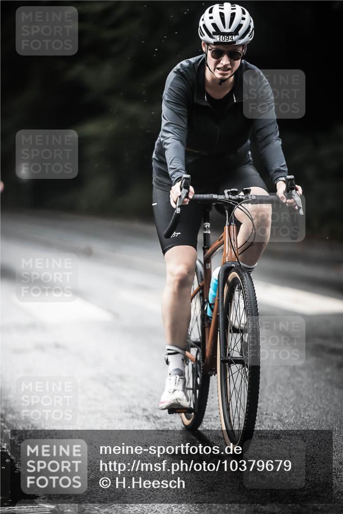 13.09.2026 - Stadtparktriathlon H.Heesch http://msf.ph/oto/10379679 13.09.2026 12:23:34 Radfahren 1001, 1011, 1022, 1079, 1094, 1107 meine-sportfotos.de