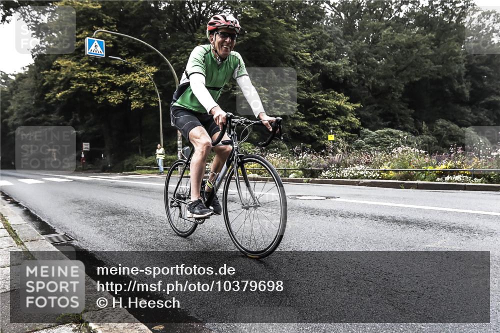 13.09.2026 - Stadtparktriathlon H.Heesch http://msf.ph/oto/10379698 13.09.2026 10:13:10 Radfahren 297 meine-sportfotos.de