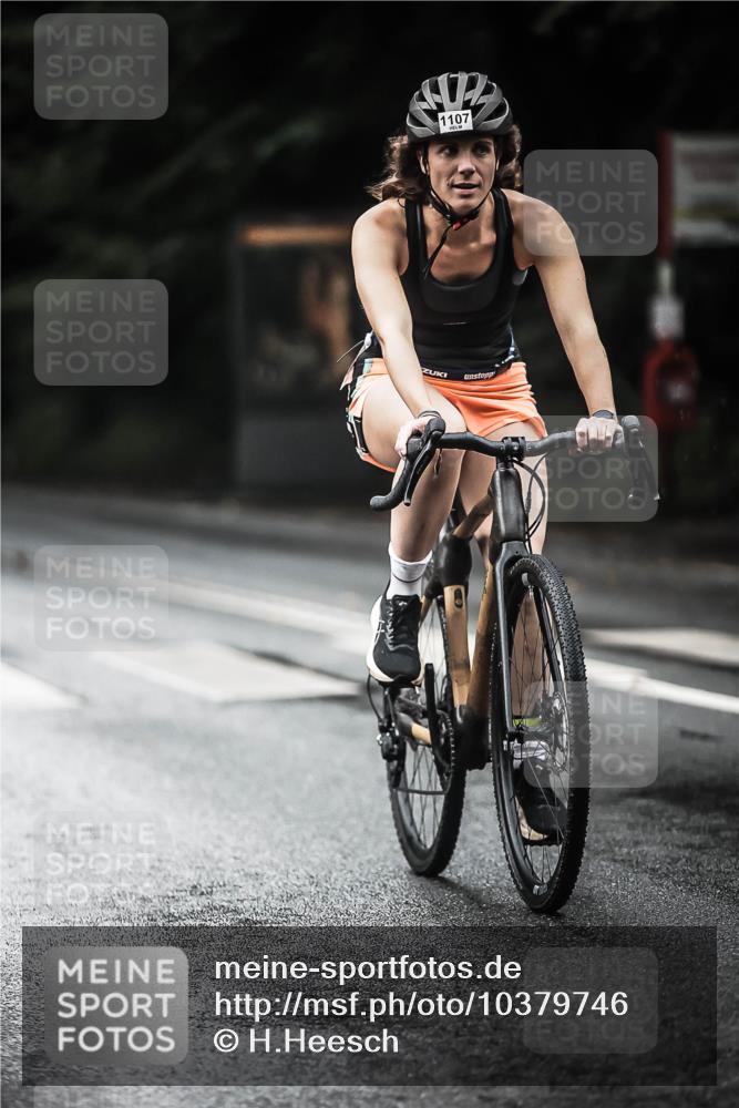 13.09.2026 - Stadtparktriathlon H.Heesch http://msf.ph/oto/10379746 13.09.2026 12:23:39 Radfahren 990, 1001, 1011, 1094, 1107 meine-sportfotos.de