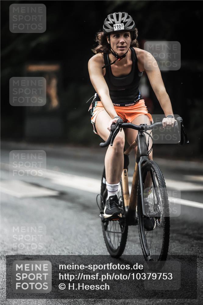 13.09.2026 - Stadtparktriathlon H.Heesch http://msf.ph/oto/10379753 13.09.2026 12:23:39 Radfahren 990, 1001, 1011, 1094, 1107 meine-sportfotos.de
