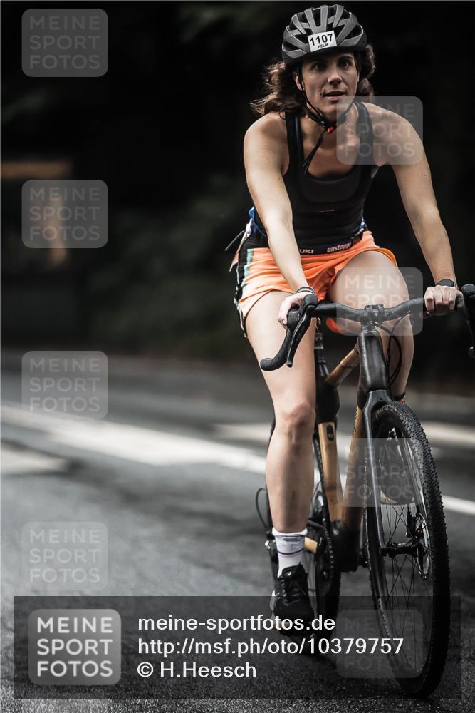 13.09.2026 - Stadtparktriathlon H.Heesch http://msf.ph/oto/10379757 13.09.2026 12:23:39 Radfahren 990, 1001, 1011, 1094, 1107 meine-sportfotos.de