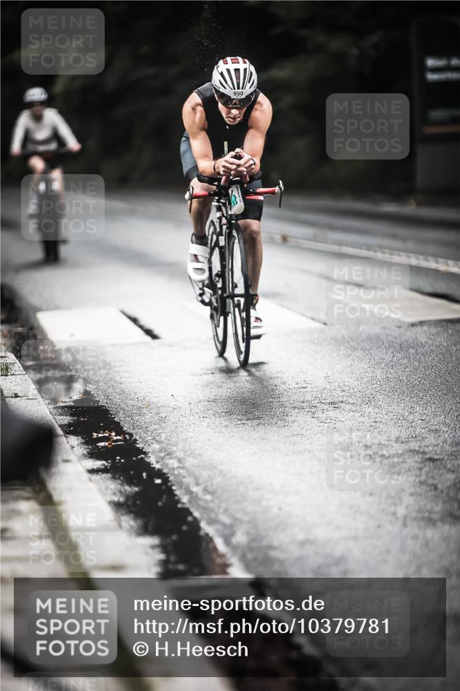 13.09.2026 - Stadtparktriathlon H.Heesch http://msf.ph/oto/10379781 13.09.2026 12:23:44 Radfahren 990, 1001, 1107, 1119 meine-sportfotos.de