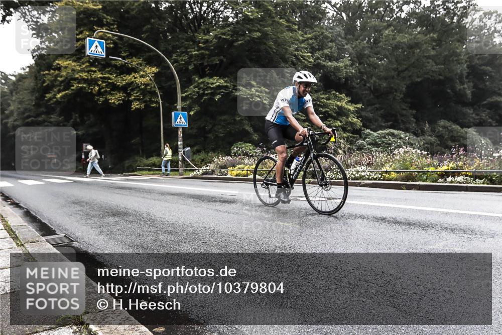 13.09.2026 - Stadtparktriathlon H.Heesch http://msf.ph/oto/10379804 13.09.2026 10:14:59 Radfahren 217, 339 meine-sportfotos.de