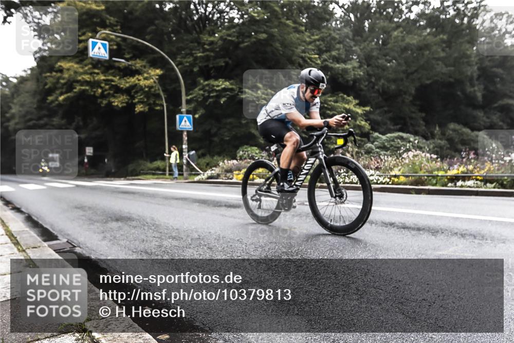 13.09.2026 - Stadtparktriathlon H.Heesch http://msf.ph/oto/10379813 13.09.2026 10:15:20 Radfahren 232, 340 meine-sportfotos.de
