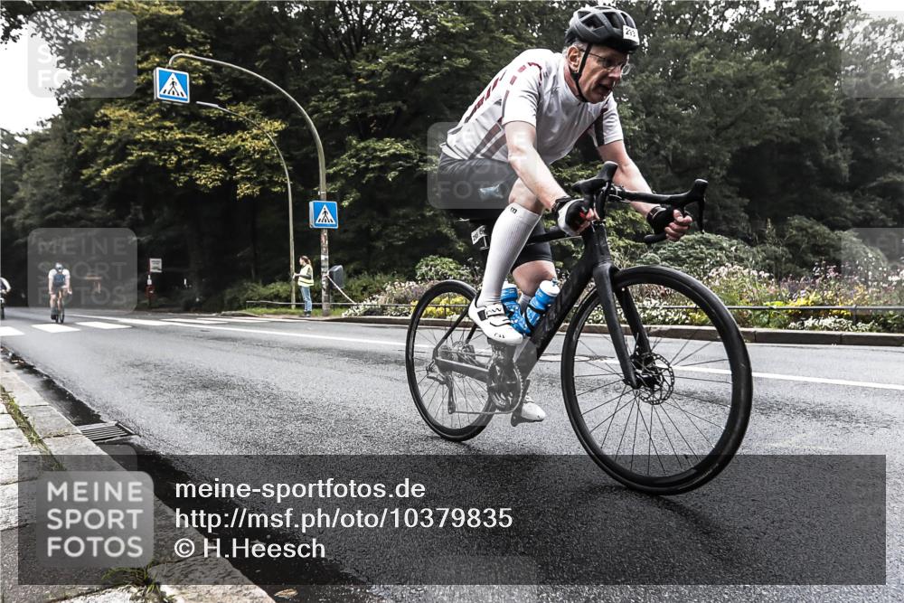 13.09.2026 - Stadtparktriathlon H.Heesch http://msf.ph/oto/10379835 13.09.2026 10:15:34 Radfahren 293, 341 meine-sportfotos.de