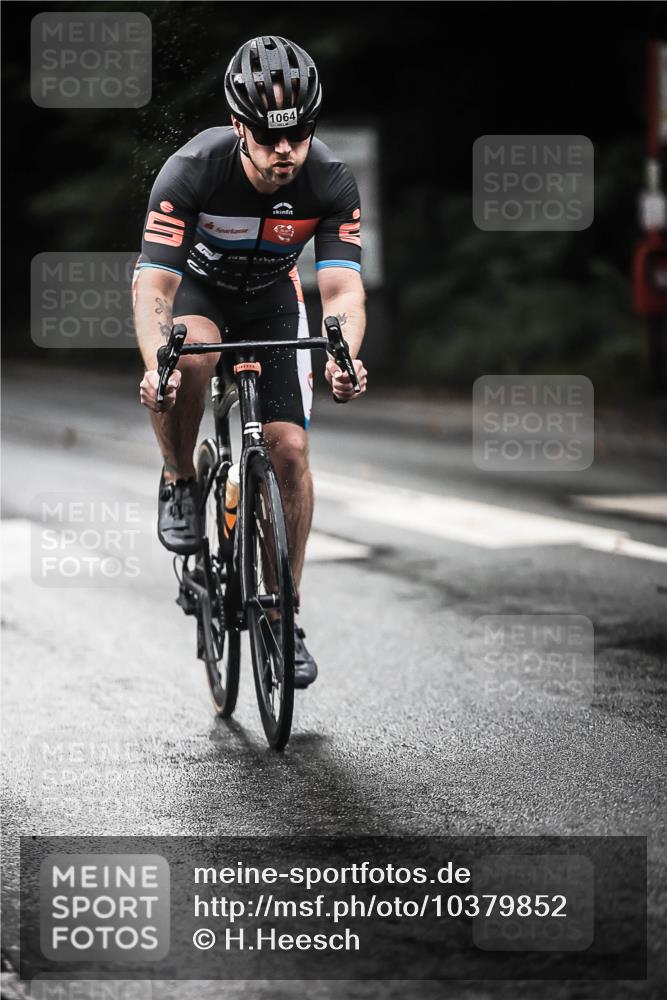 13.09.2026 - Stadtparktriathlon H.Heesch http://msf.ph/oto/10379852 13.09.2026 12:23:54 Radfahren 969, 1064 meine-sportfotos.de