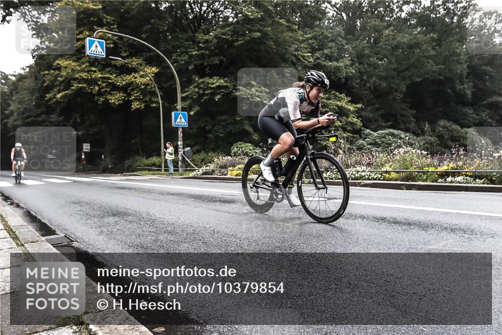 13.09.2026 - Stadtparktriathlon H.Heesch http://msf.ph/oto/10379854 13.09.2026 10:15:39 Radfahren 218, 329, 341, 409 meine-sportfotos.de