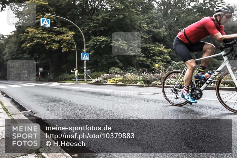 13.09.2026 - Stadtparktriathlon H.Heesch http://msf.ph/oto/10379883 13.09.2026 10:15:59 Radfahren 216 meine-sportfotos.de