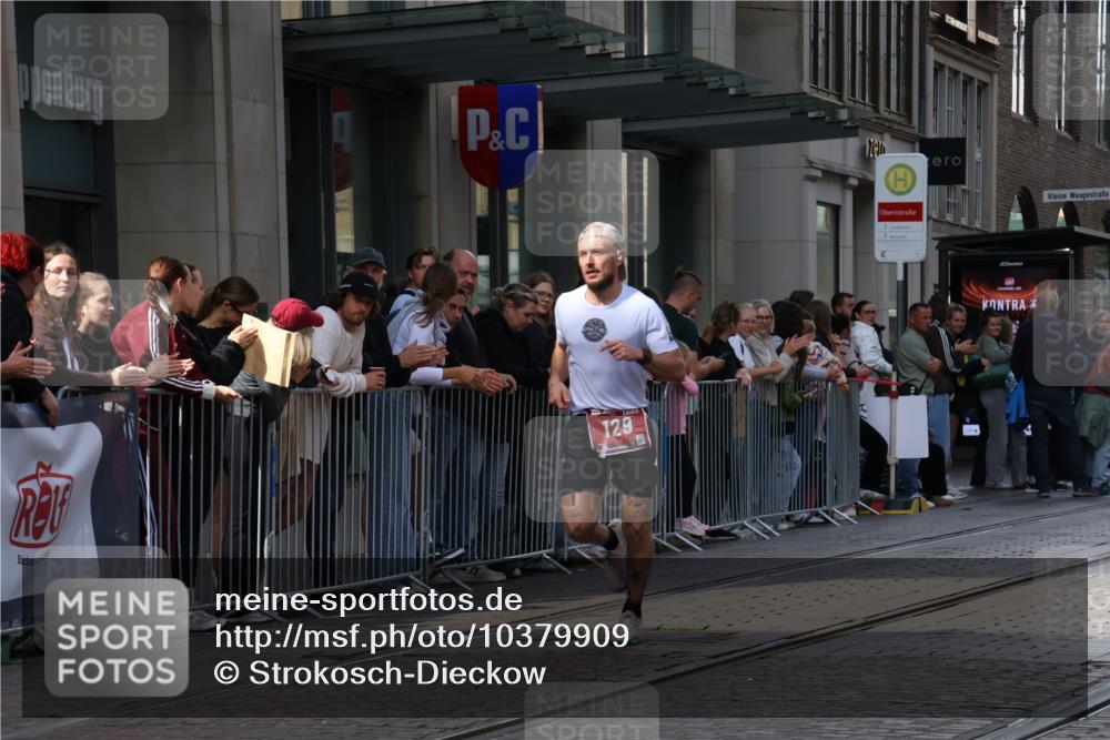 13.09.2026 - 21. swb-Marathon Bremen Strokosch-Dieckow http://msf.ph/oto/10379909 13.09.2026 12:41:56 Ziel 129, 1139 meine-sportfotos.de