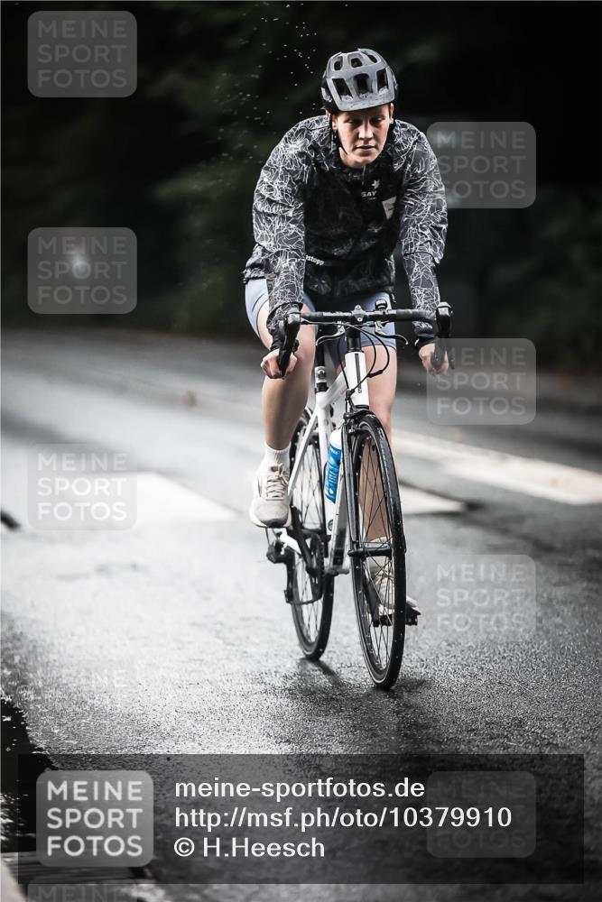 13.09.2026 - Stadtparktriathlon H.Heesch http://msf.ph/oto/10379910 13.09.2026 12:24:02 Radfahren 969, 1188 meine-sportfotos.de