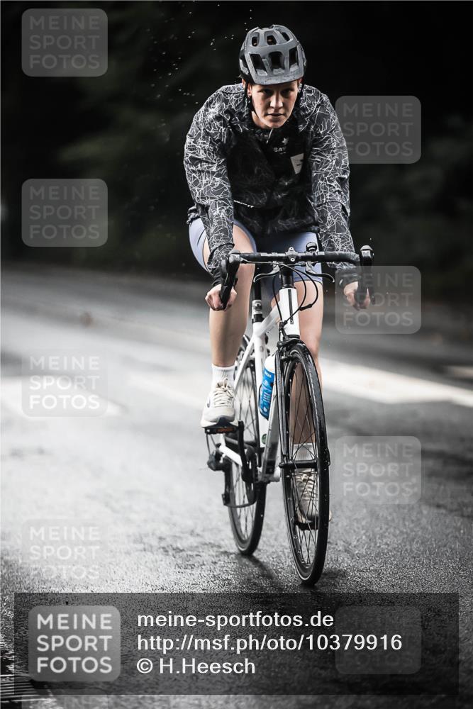 13.09.2026 - Stadtparktriathlon H.Heesch http://msf.ph/oto/10379916 13.09.2026 12:24:02 Radfahren 969, 1188 meine-sportfotos.de